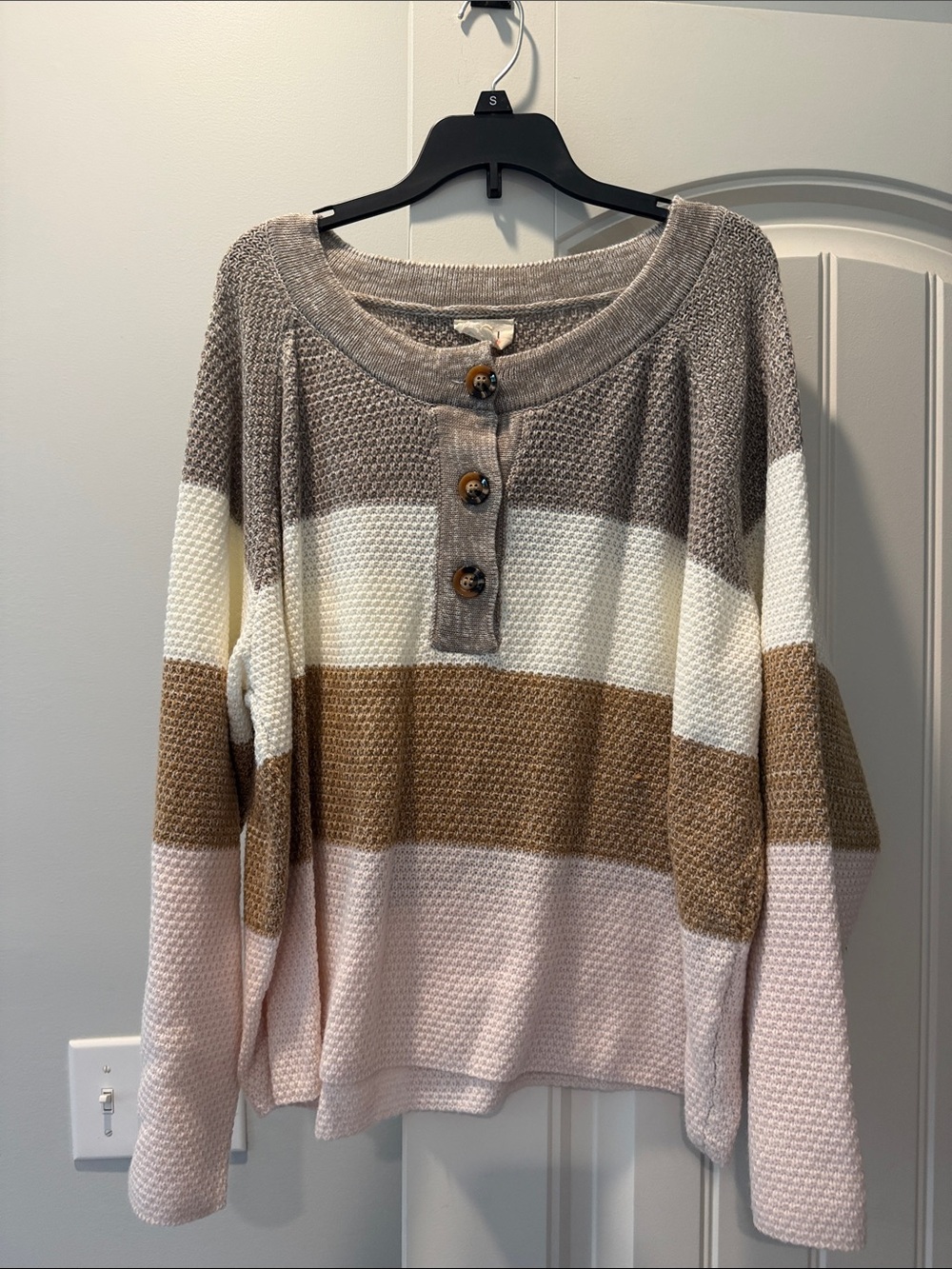 BiBi Colorblock Waffle-Knit Henley Sweater in Taupe, Cream, Brown & Pink